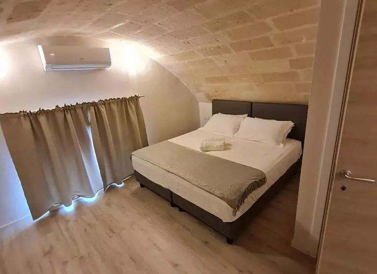 پانسیون Lithoss