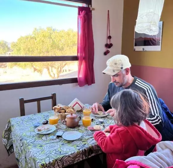 Aamiaismajoitus (B&B) Hostería Del Tantanakuy