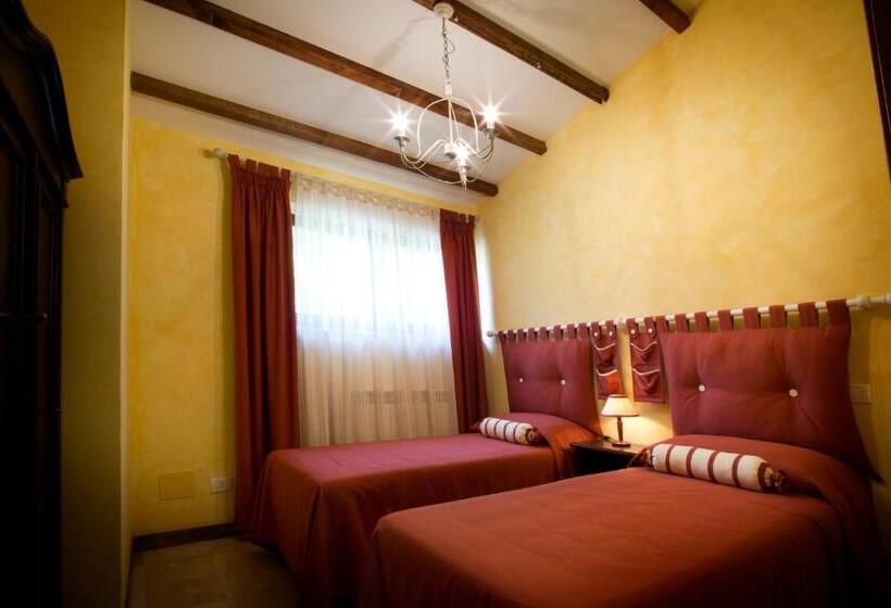 בית מלון כפרי Agriturismo Podere Poggiarone