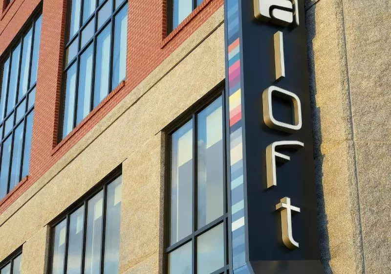 Hotelli Aloft Portland Downtown Waterfront Me