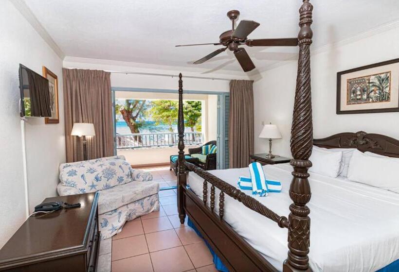 هتل Savannah Beach Club