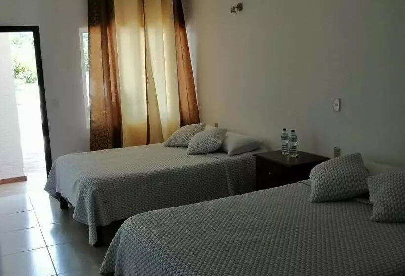 ホテル Sierra Bonita