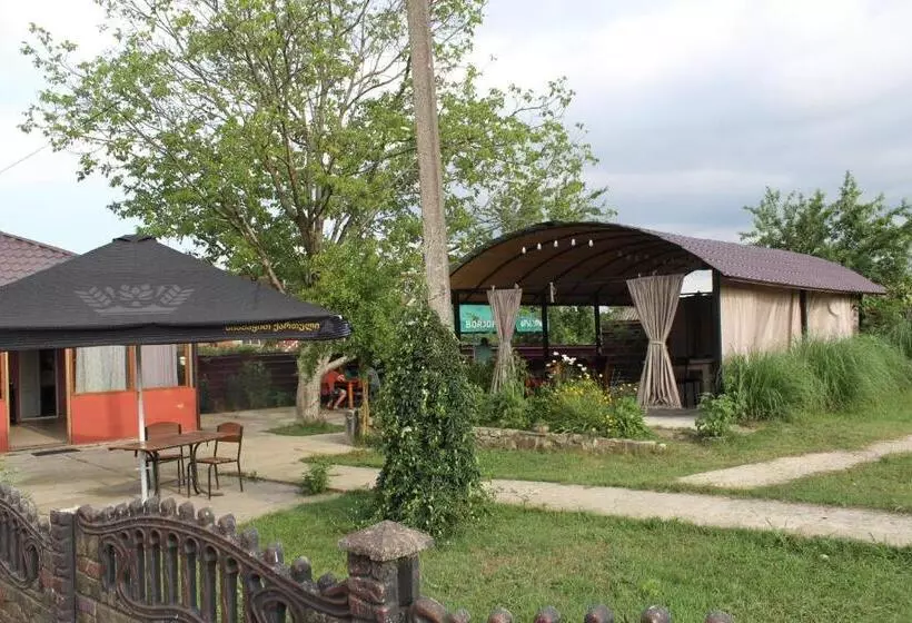 پانسیون Sweet Village