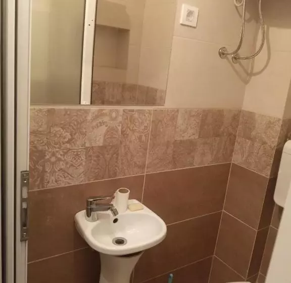 پانسیون Vila Arb