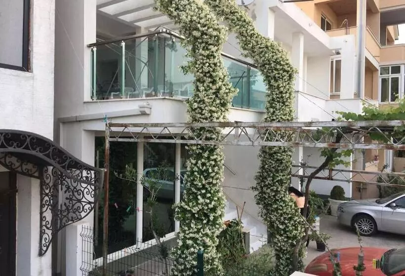 پانسیون Vila Arb