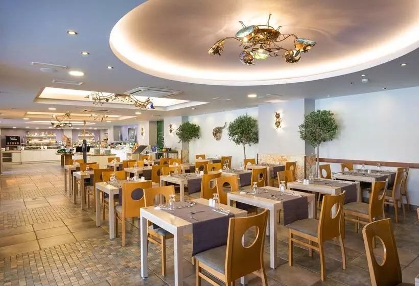 Отель Alianthos Garden