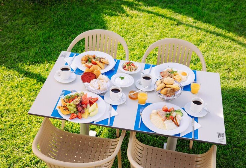 בית מלון כפרי Alianthos Garden