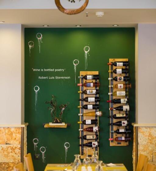 בית מלון כפרי Alianthos Garden