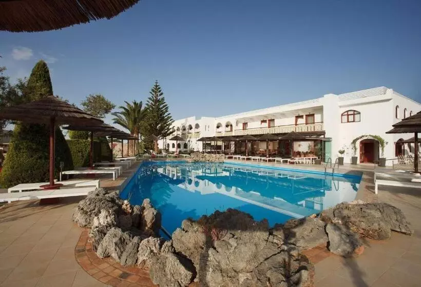 Отель Alianthos Garden