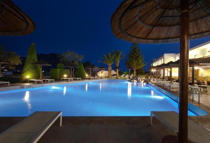 בית מלון כפרי Alianthos Garden