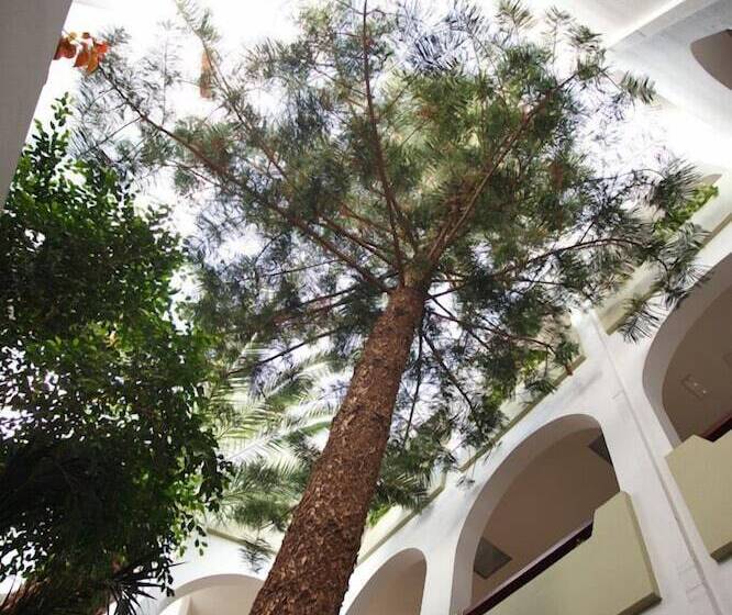 בית מלון כפרי Alianthos Garden