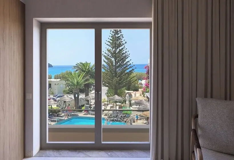 Alianthos Estate Resort