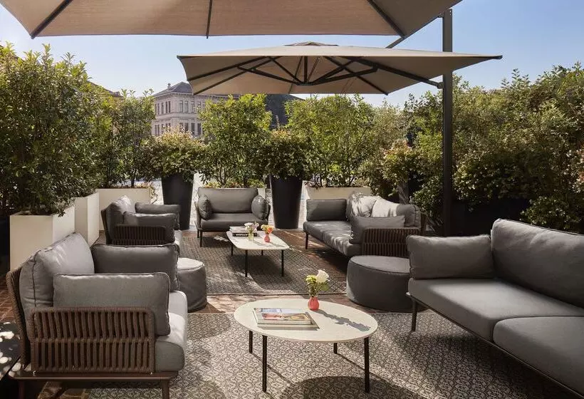 Avani Palazzo Moscova Milan Hotel  Previously Nh Palazzo Moscova