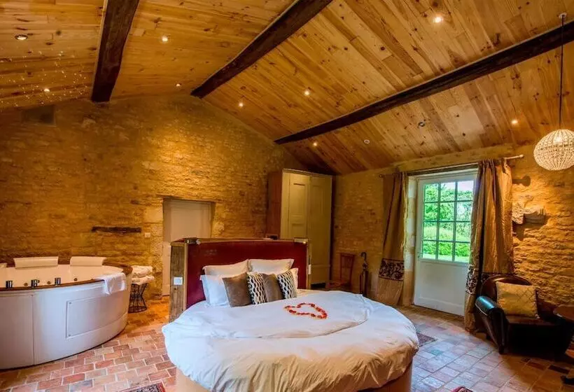 Отель Château De L Abbaye   Teritoria