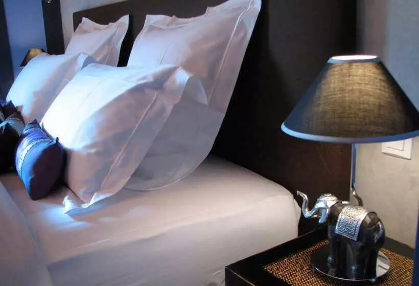 Отель Château De L Abbaye   Teritoria