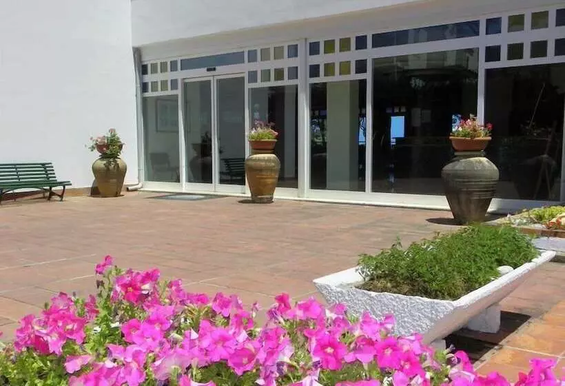 Отель Estella Club & Beauty