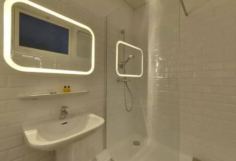 هتل Hôtel L Orque Bleue