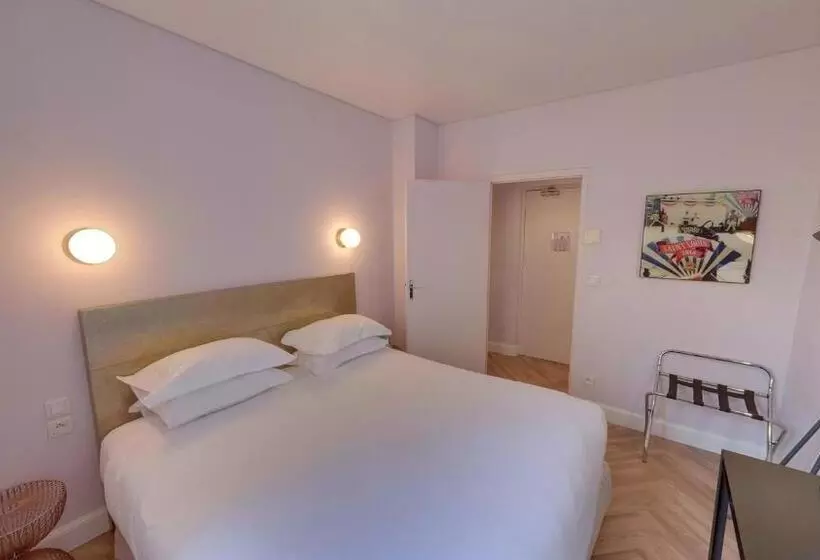 هتل Hôtel L Orque Bleue