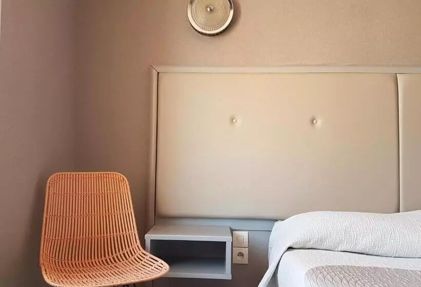 هتل Hôtel L Orque Bleue