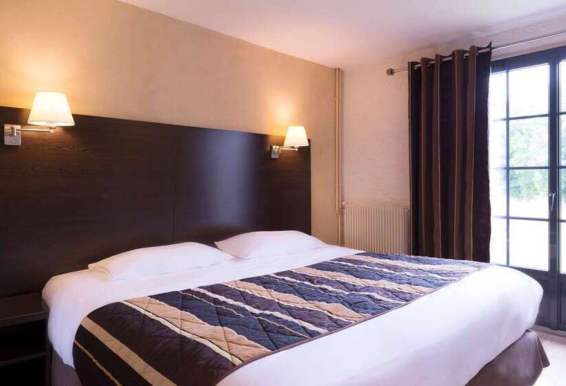 Отель Hôtel Restaurant Les Coquelicots, The Originals Relais