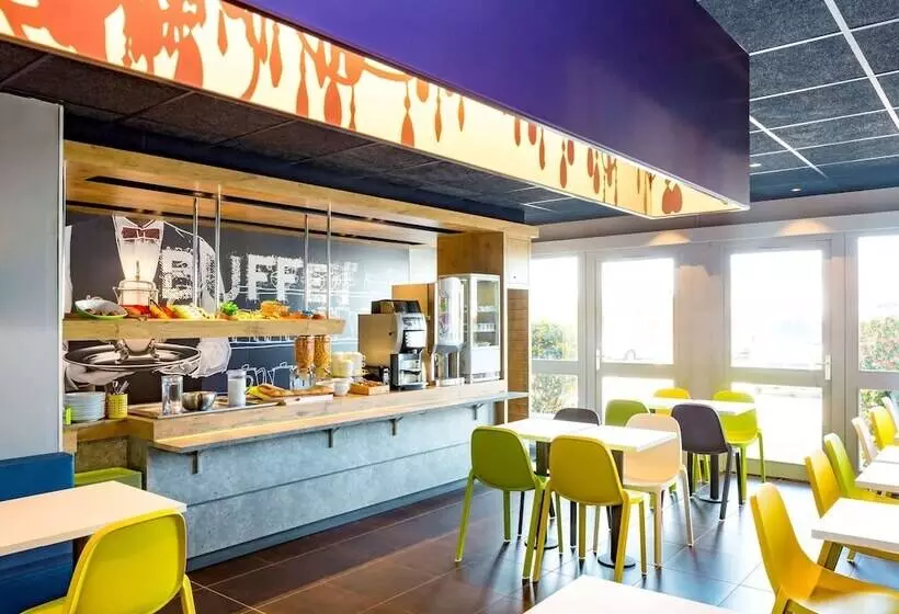 Отель Ibis Budget Quimper