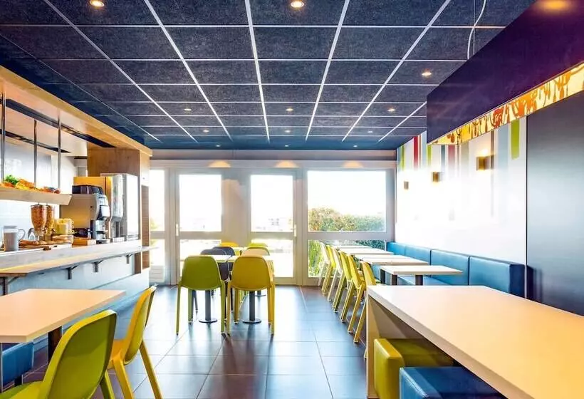 Отель Ibis Budget Quimper