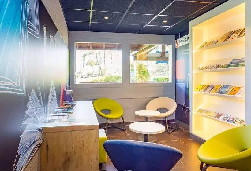 Отель Ibis Budget Quimper