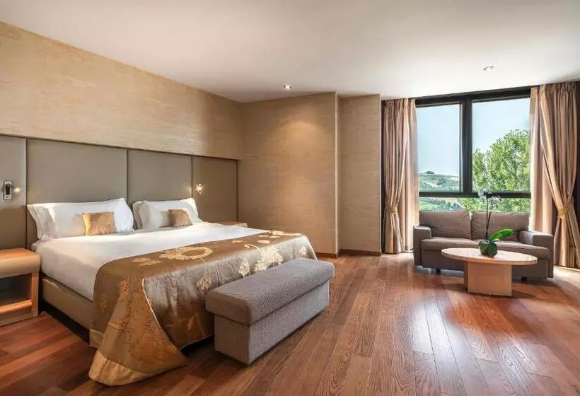 Отель Il Boscareto Resort & Spa