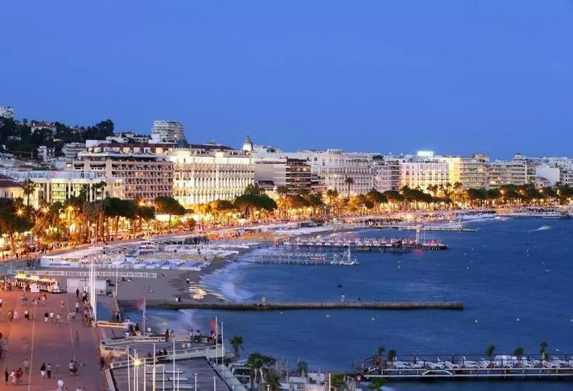 בית מלון כפרי Le Mistral