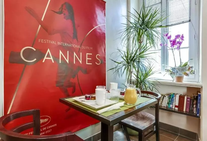 בית מלון כפרי Le Mistral