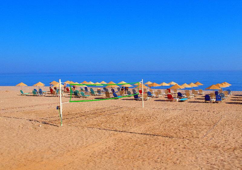 בית מלון כפרי Odyssia Beach