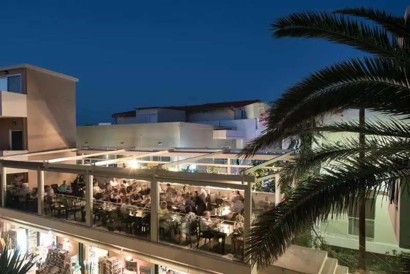 ホテル Odyssia Beach