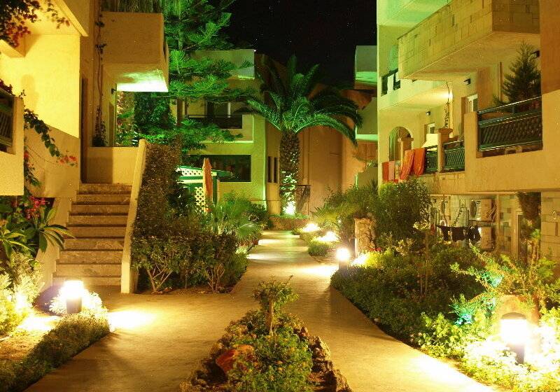 בית מלון כפרי Odyssia Beach