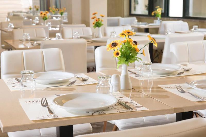 בית מלון כפרי Odyssia Beach