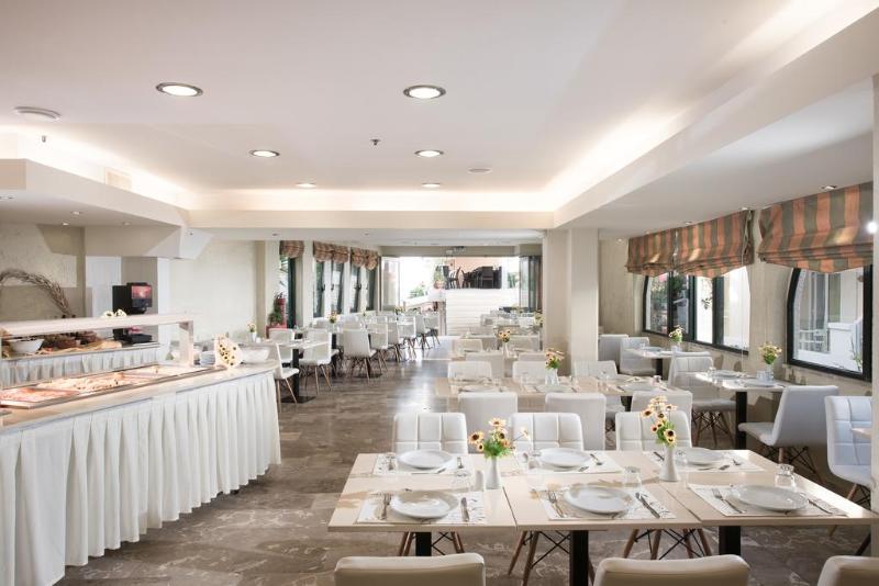 בית מלון כפרי Odyssia Beach