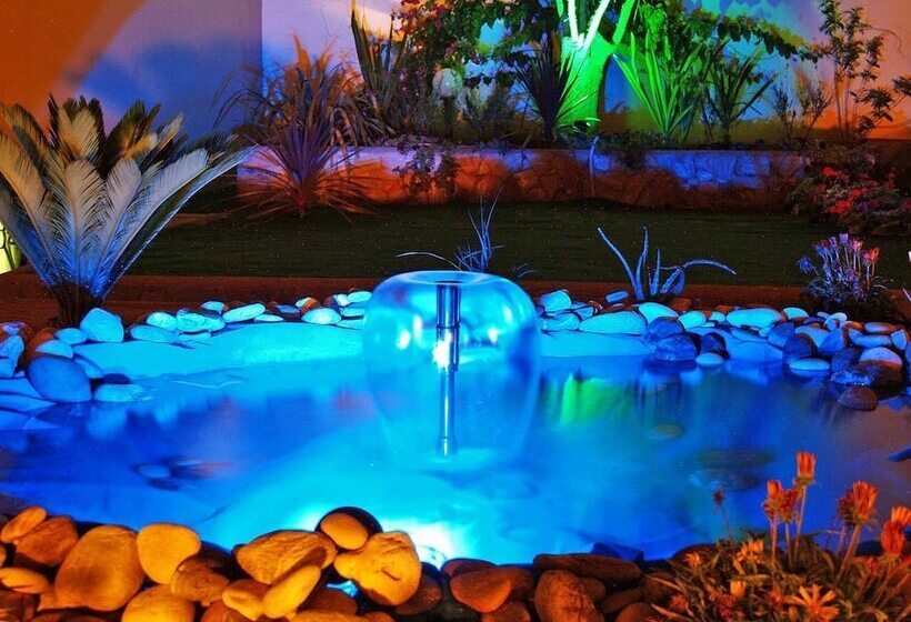 בית מלון כפרי Odyssia Beach