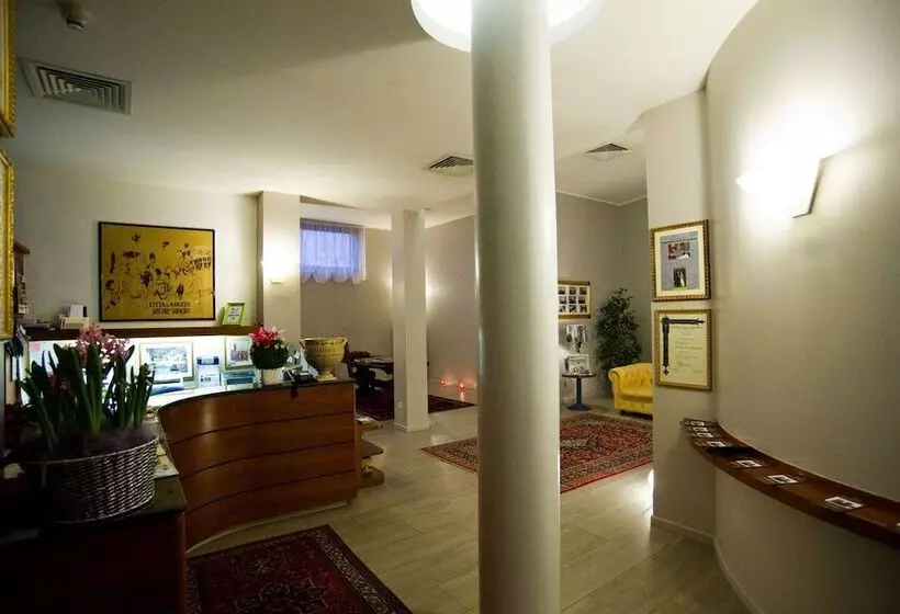 هتل Piero Della Francesca