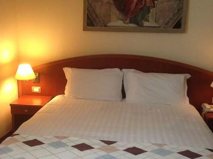 هتل Piero Della Francesca