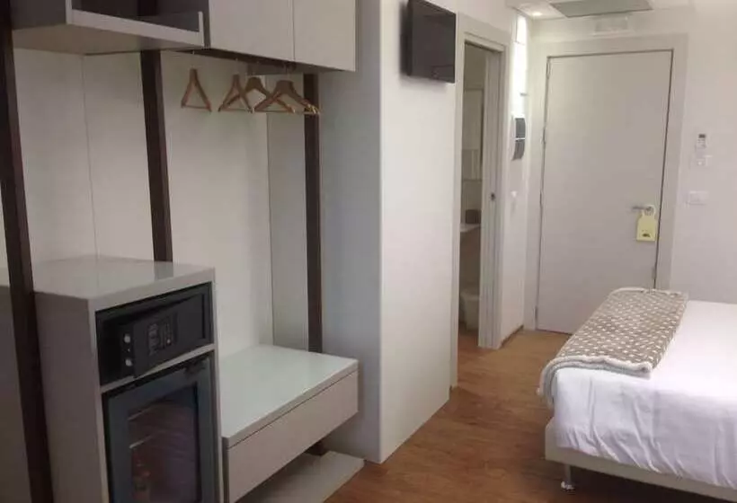 هتل Piero Della Francesca