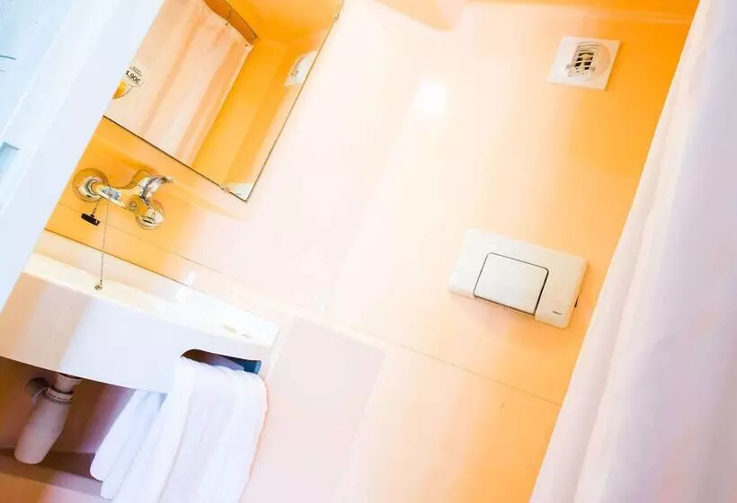 בית מלון כפרי Premiere Classe Clermont Ferrand Nord