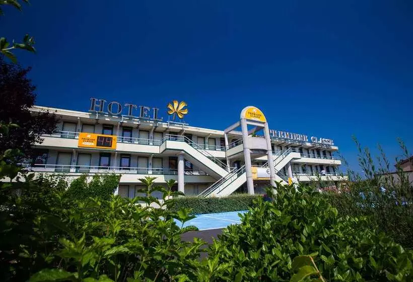 בית מלון כפרי Premiere Classe Clermont Ferrand Nord