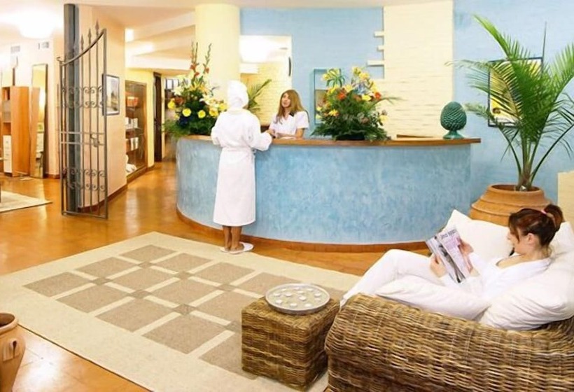 Отель Sporting Baia