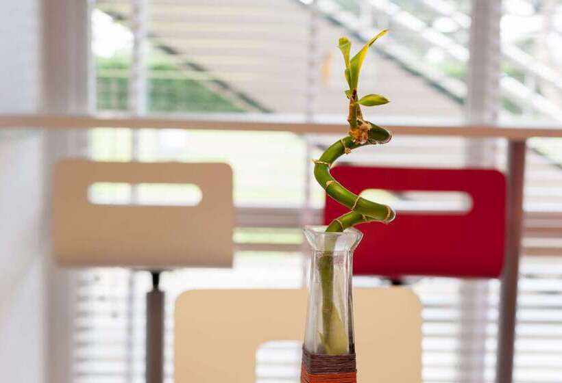 Отель Premiere Classe Rouen Sud Oissel