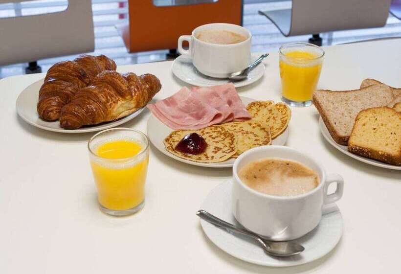 Отель Premiere Classe Rouen Sud Oissel