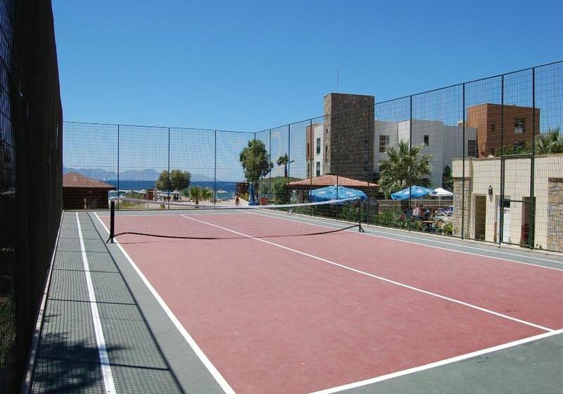 فندق Tiana Beach Resort   All Inclusive