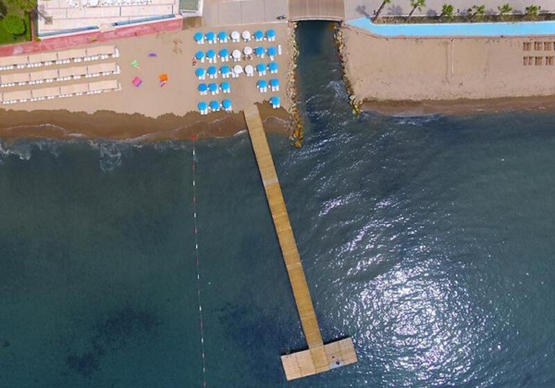 فندق Tiana Beach Resort   All Inclusive