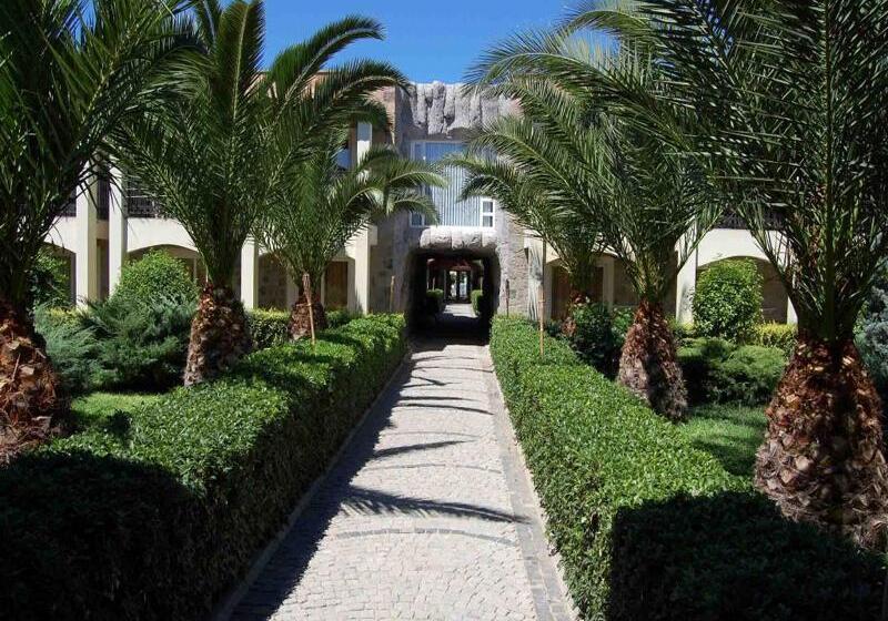 فندق Tiana Beach Resort   All Inclusive