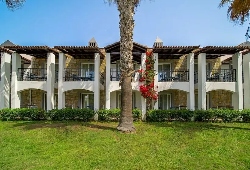 Hotel Tiana Beach Resort   All Inclusive