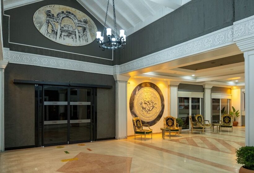 فندق Tiana Beach Resort   All Inclusive