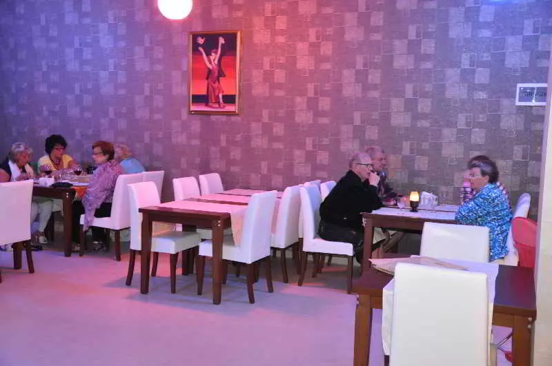 Kleopatra South Star